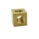 Gobelet distributeur en laiton avec trois sorties de 16 mm.