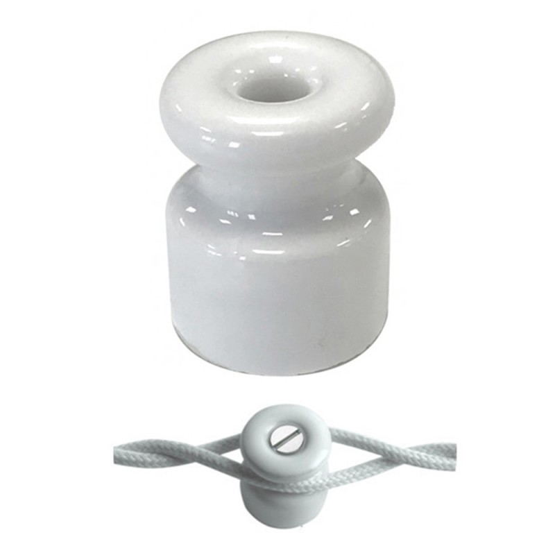 Isolateur en porcelaine blanc pour petit câble torsadé.