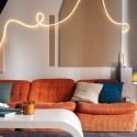 20 mètres de néon LED direct 220V avec un angle d'ouverture de 270º réglable et conçu pour une utilisation en extérieur.