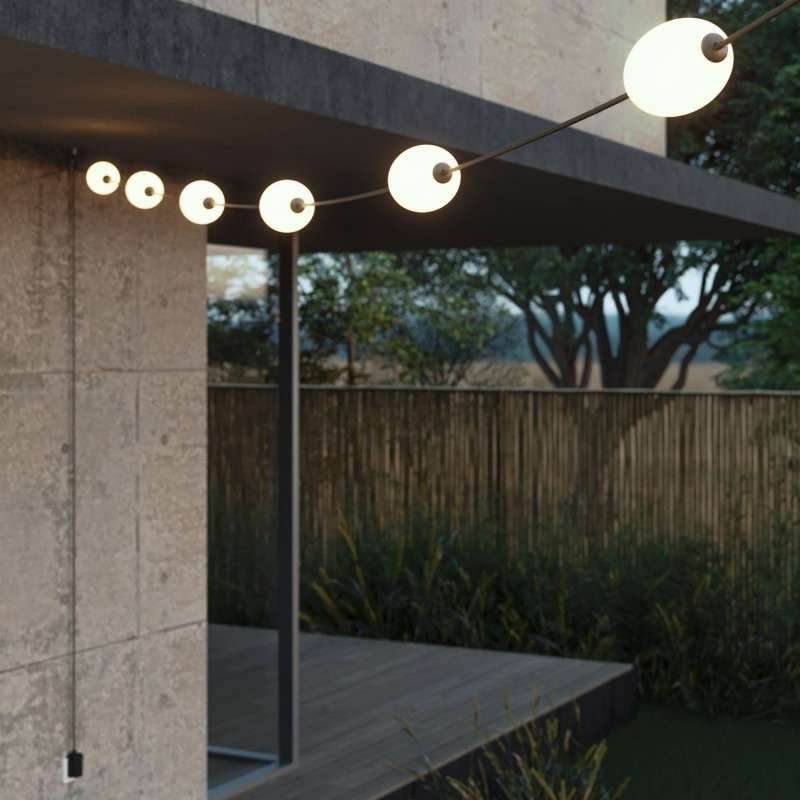 Guirlande linéaire d'extérieur avec six lumières longueur totale 9 mètres