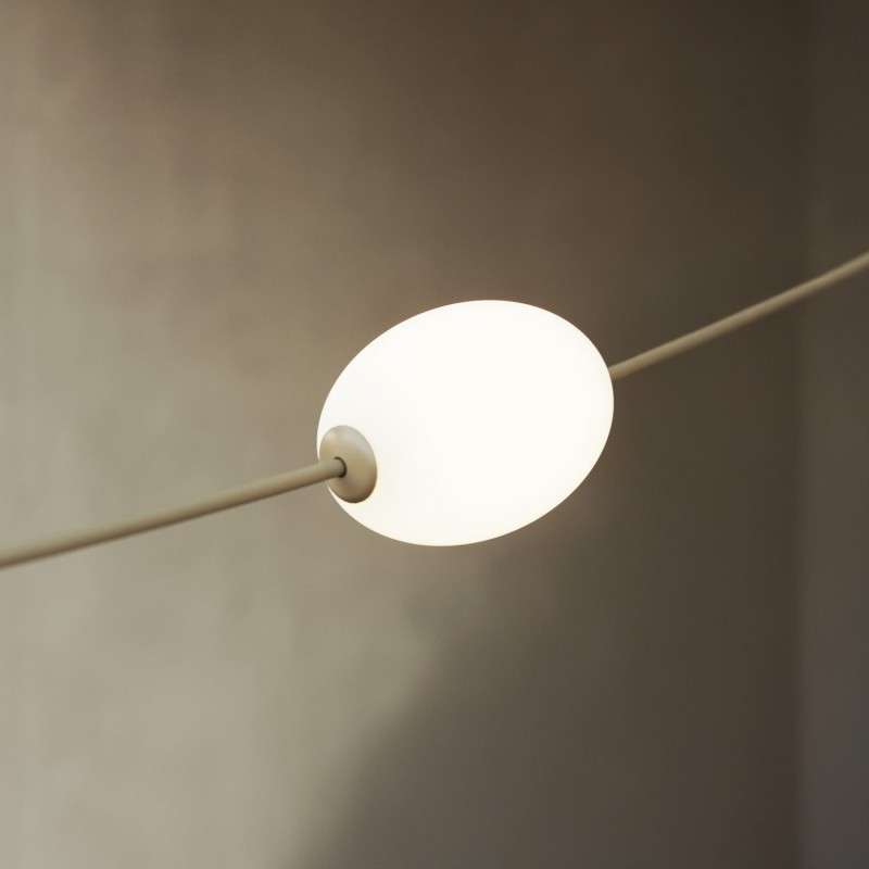 Guirlande d'extérieur avec douze lumières longueur totale 14 mètres