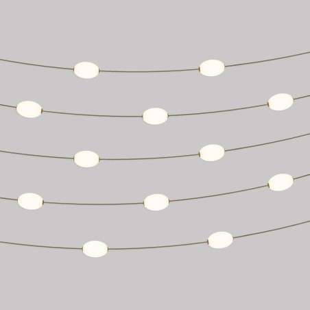 Guirlande d'extérieur avec douze lumières longueur totale 14 mètres