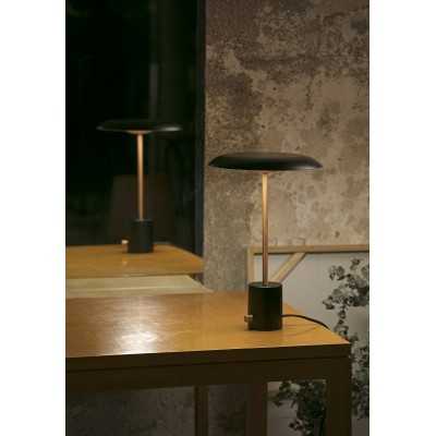 Lampe de table en acier LED intégré noir TARNON